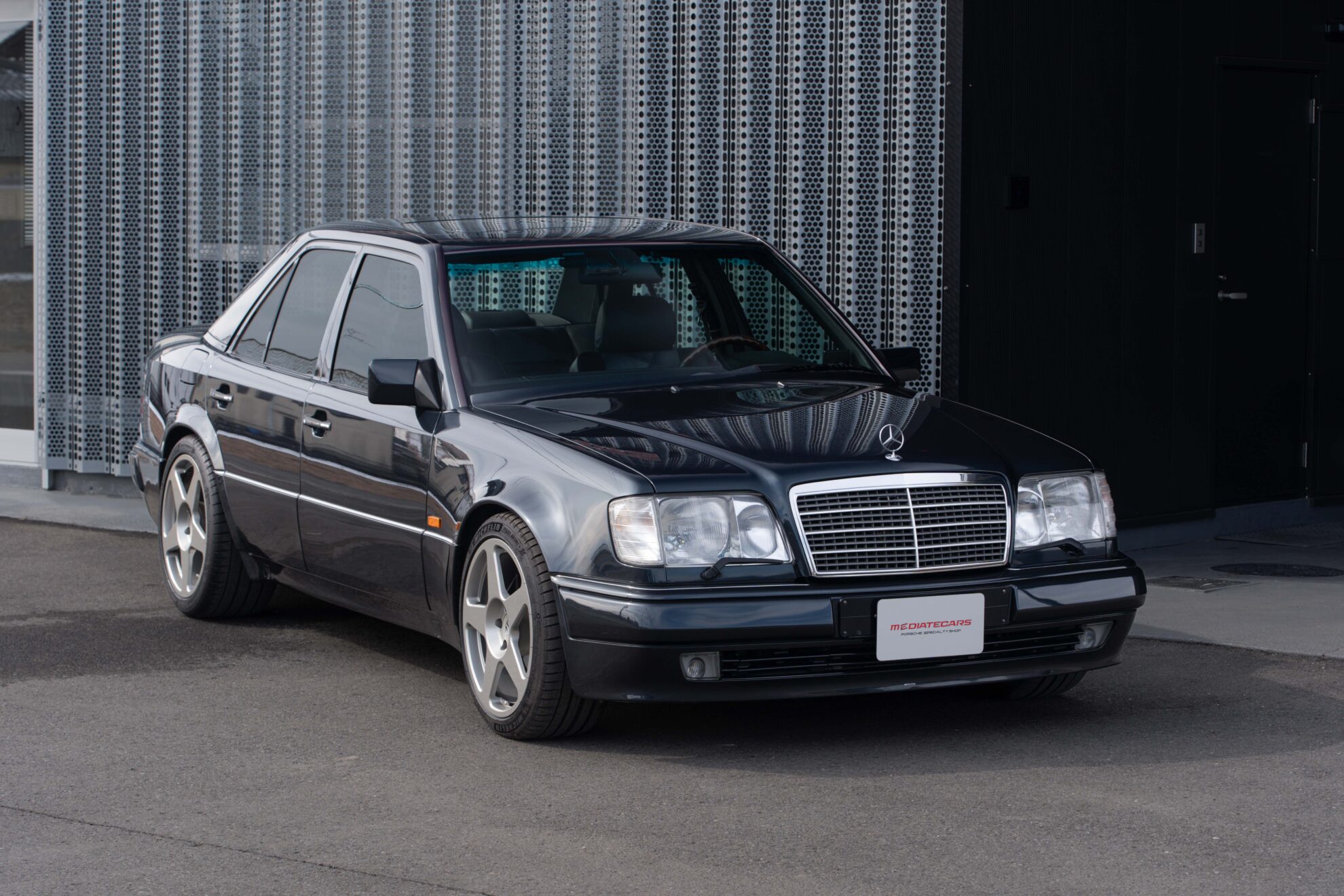 メルセデス・ベンツ E500 Limited 希少車 世界限定500台 | 岐阜の 